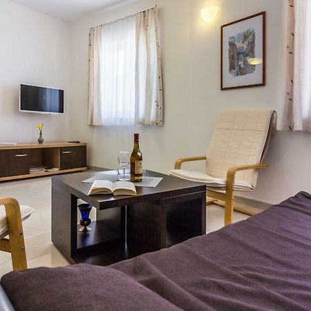 Apartman Kp เมดูลิน ภายนอก รูปภาพ