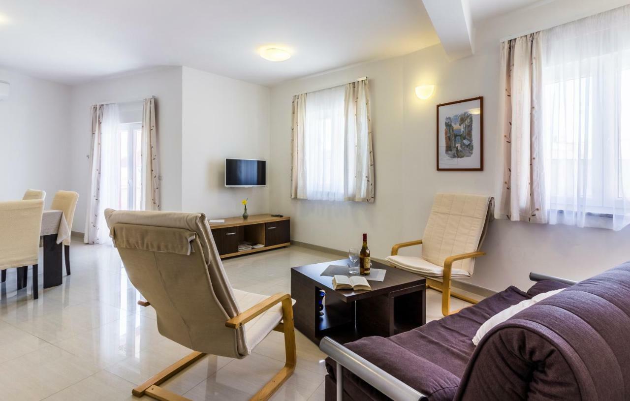 Apartman Kp เมดูลิน ภายนอก รูปภาพ