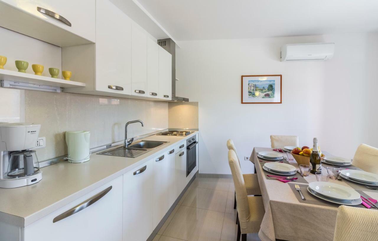 Apartman Kp เมดูลิน ภายนอก รูปภาพ